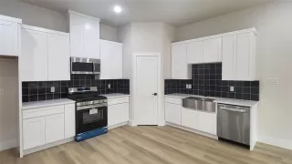 Photo #4: 20990974 Listing 