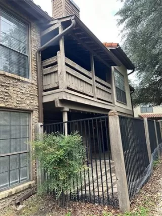 Photo #3: 20991221 Listing 