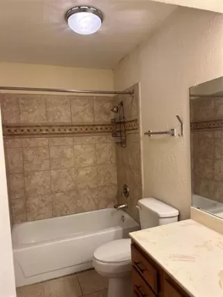 Photo #4: 20991221 Listing 