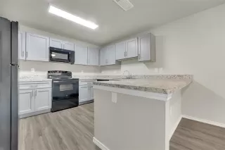 Photo #6: 20991350 Listing 