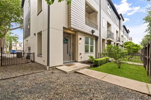 MLS: 20991912 Condo For Sale