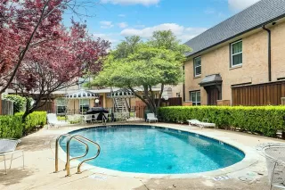 More Details about MLS # 20992523 : 7820 MEADOW PARK DRIVE #215