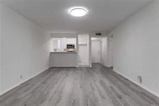 Photo #4: 20992525 Listing 