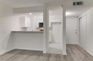 Photo #6: 20992525 Listing 