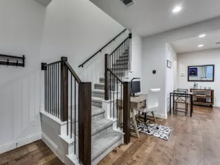 Photo #3: 20993487 Listing