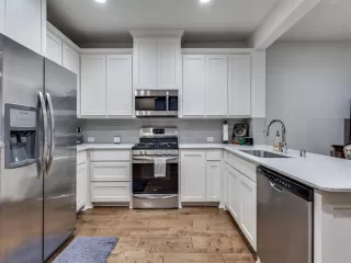 Photo #6: 20993487 Listing