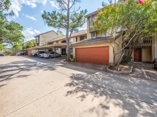 Photo #2: 20994192 Listing 