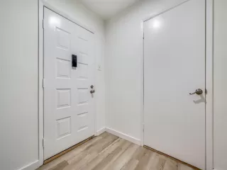 Photo #4: 20994192 Listing 