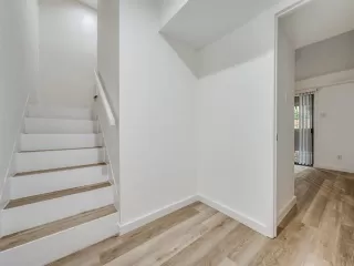 Photo #5: 20994192 Listing 