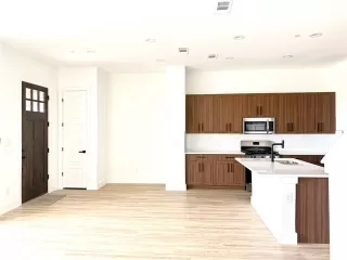 Photo #5: 20994380 Listing 