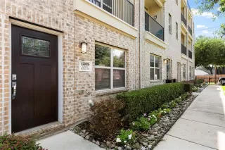 Photo #2: 20994879 Listing