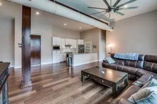 Photo #5: 20995293 Listing 