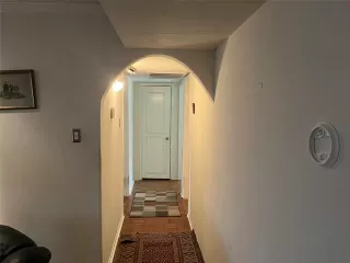 Photo #5: 20995609 Listing