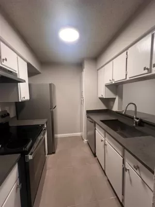 Photo #5: 20995721 Listing 