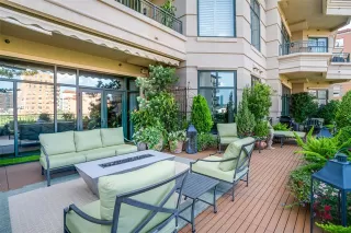 Photo #2: 20996974 Listing