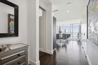 Photo #2: 20997200 Listing