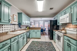 Photo #6: 20997580 Listing