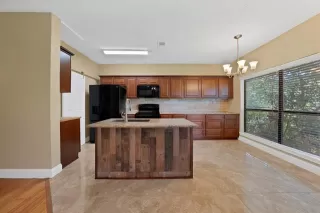 Photo #4: 20998287 Listing 