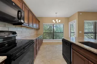 Photo #6: 20998287 Listing 
