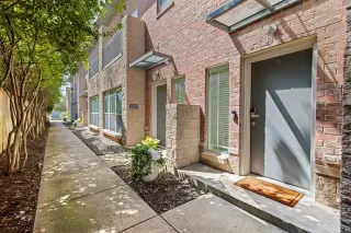 Photo #3: 20998363 Listing