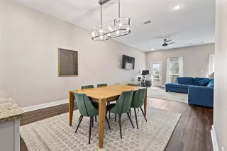 Photo #5: 20998363 Listing