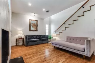 Photo #2: 20998422 Listing 