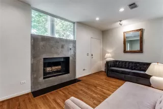 Photo #4: 20998422 Listing 