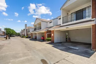 Photo #4: 20999260 Listing