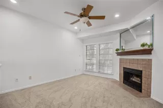 Photo #6: 20999260 Listing