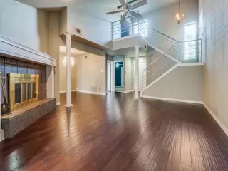 Browse active condo listings in FREEMAN IRVING HEIGHTS