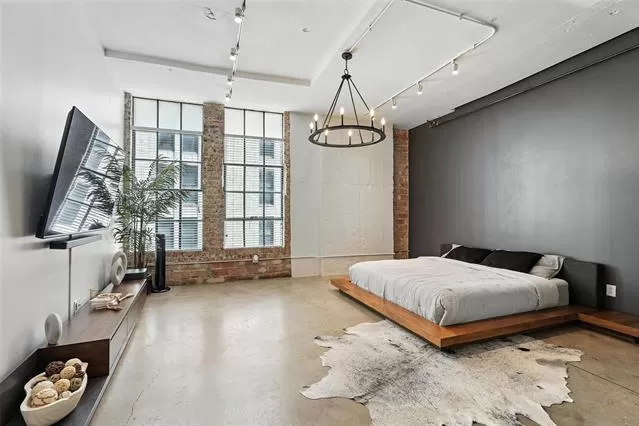 MLS: 20999575 Condo For Sale