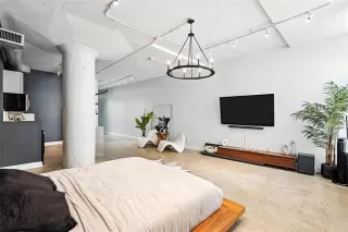 Photo #5: 20999575 Listing