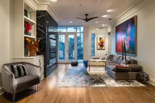 Photo #4: 21000988 Listing