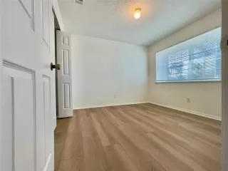 Photo #5: 21001862 Listing 