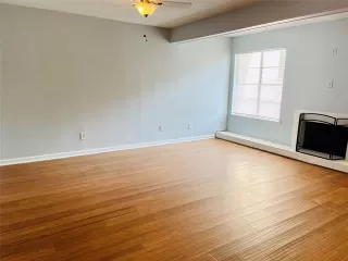 Photo #6: 21001865 Listing