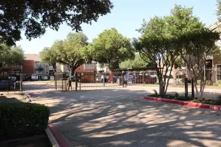 Photo #3: 21002838 Listing