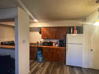 Photo #4: 21003053 Listing 