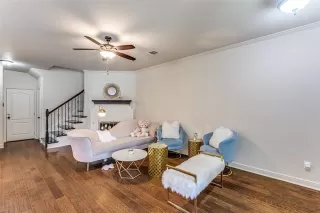 Photo #3: 21004356 Listing