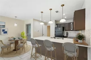 Photo #2: 21004363 Listing