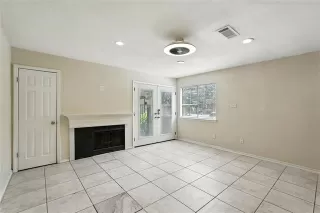 Photo #6: 21004363 Listing