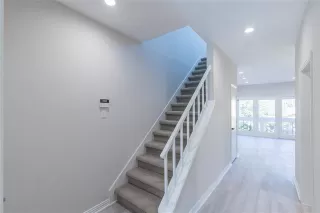 Photo #2: 21004442 Listing