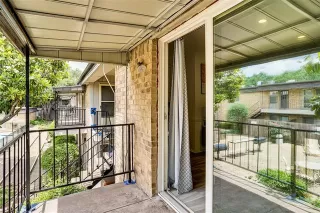 Photo #4: 21005126 Listing 