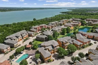 Photo #3: 21005518 Listing