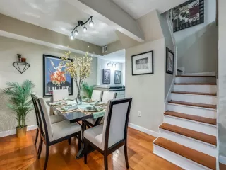 Photo #5: 21005957 Listing