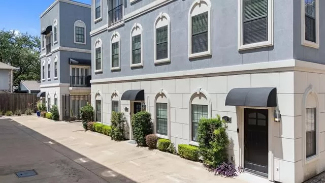 MLS: 21006010 Condo For Sale