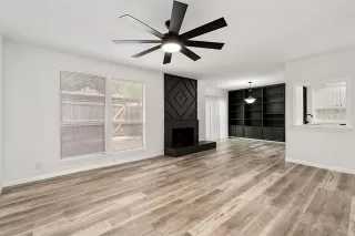 Photo #3: 21006150 Listing