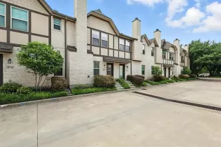 Photo #3: 21006226 Listing