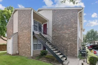 Photo #2: 21006415 Listing