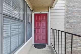 Photo #3: 21006415 Listing