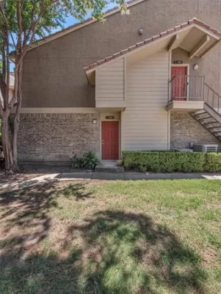 Photo #4: 21007590 Listing
